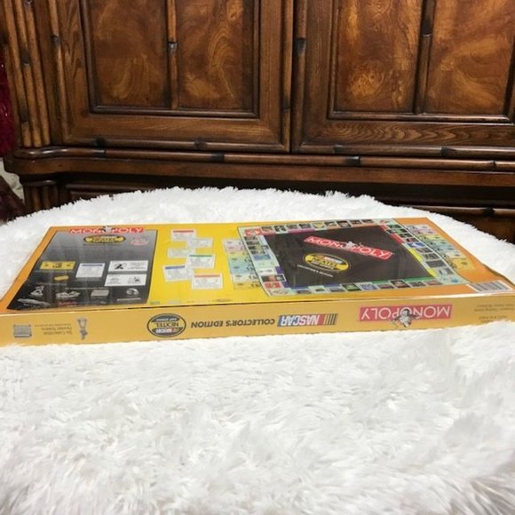 *RARE* NASCAR Nextel Cup Series Collector's Edition Monopoly - Picture 13 of 16